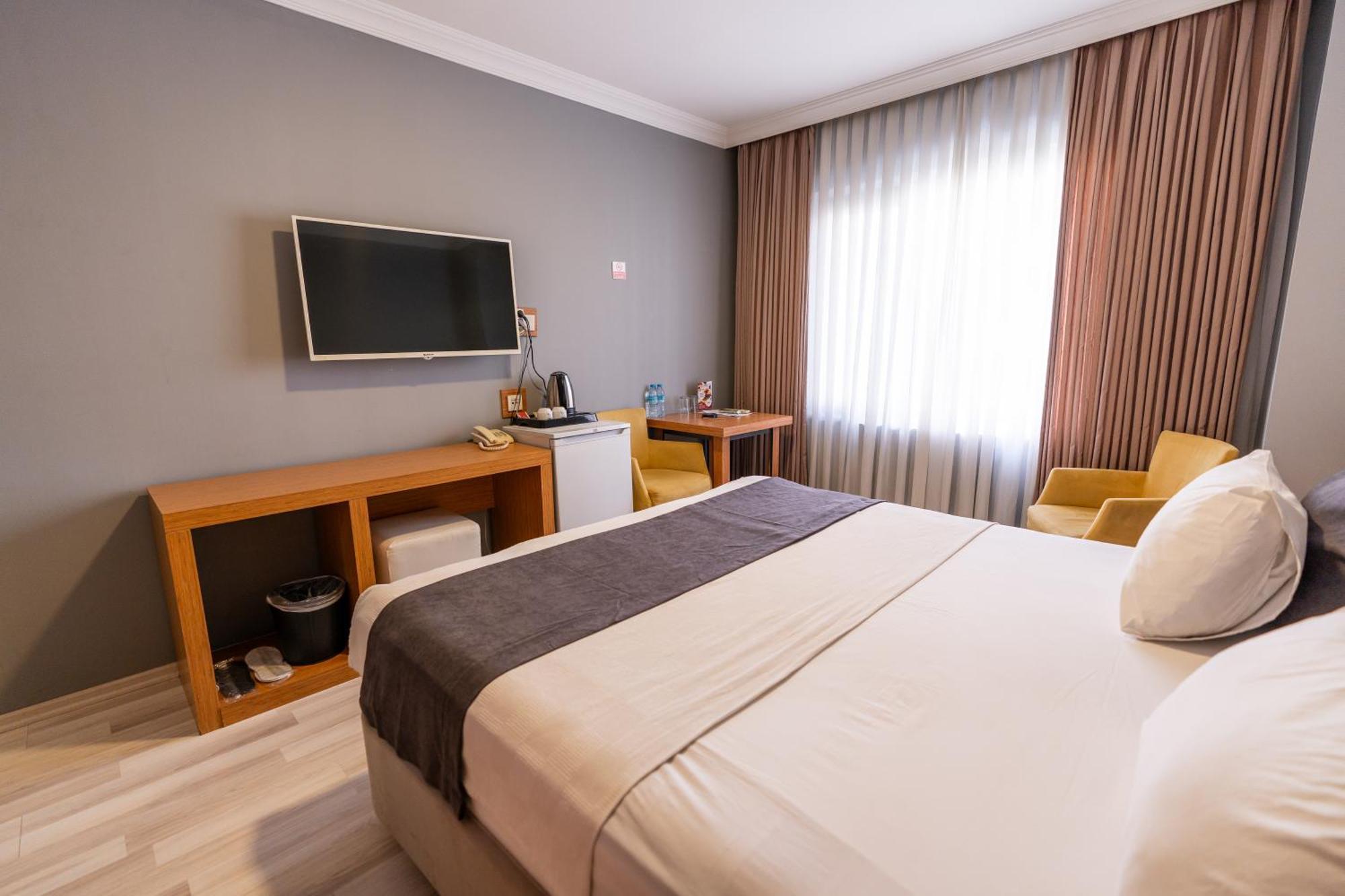 Emsa Palace Hotel Darıca Exteriör bild
